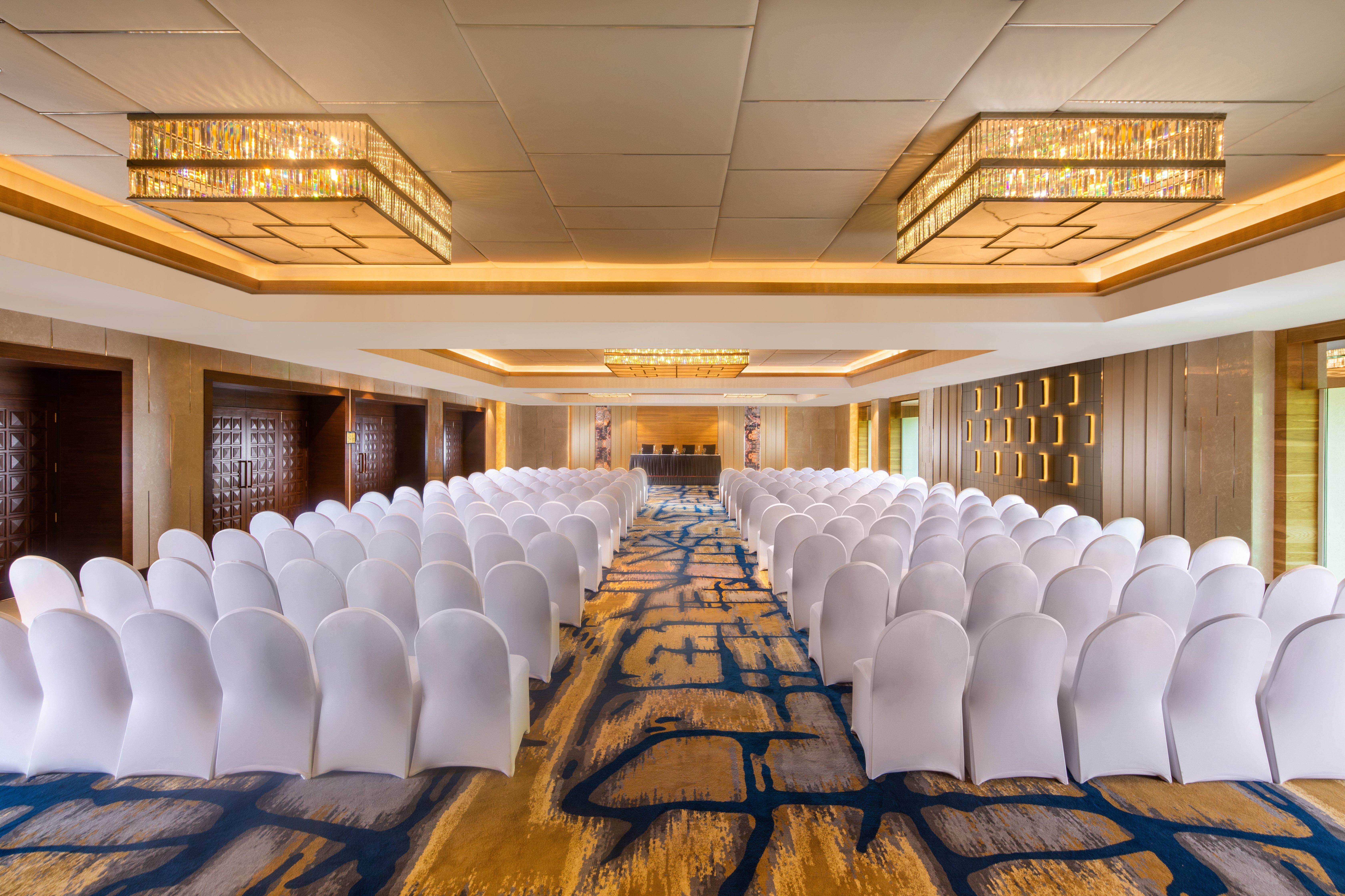 Holiday Inn Agra Mg Road An Ihg Hotel Exterior foto The ballroom