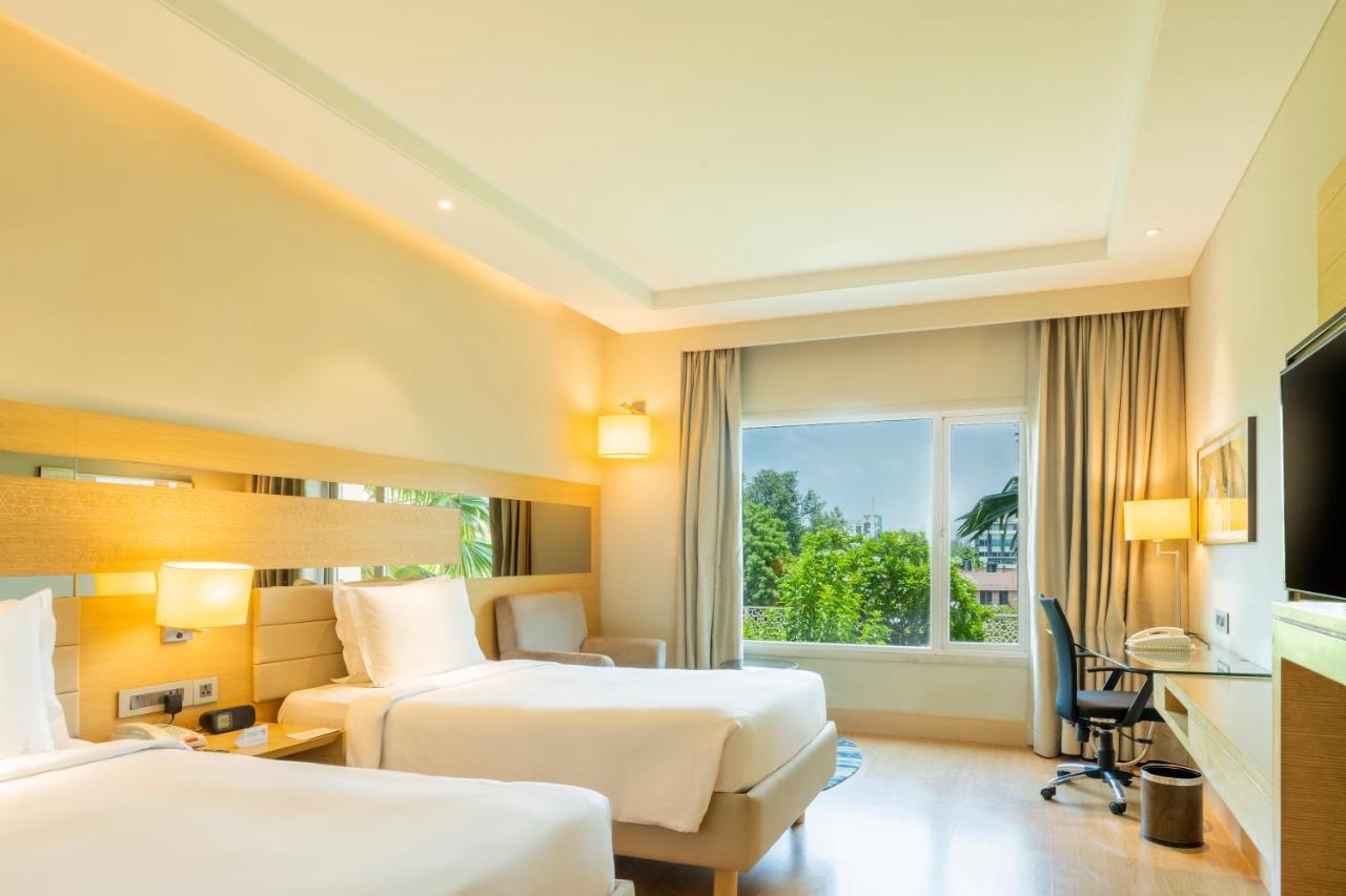 Holiday Inn Agra Mg Road An Ihg Hotel Exterior foto A room at the hotel