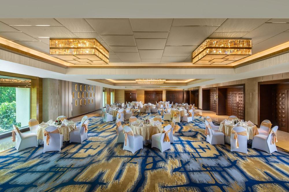 Holiday Inn Agra Mg Road An Ihg Hotel Exterior foto The Grand Ballroom